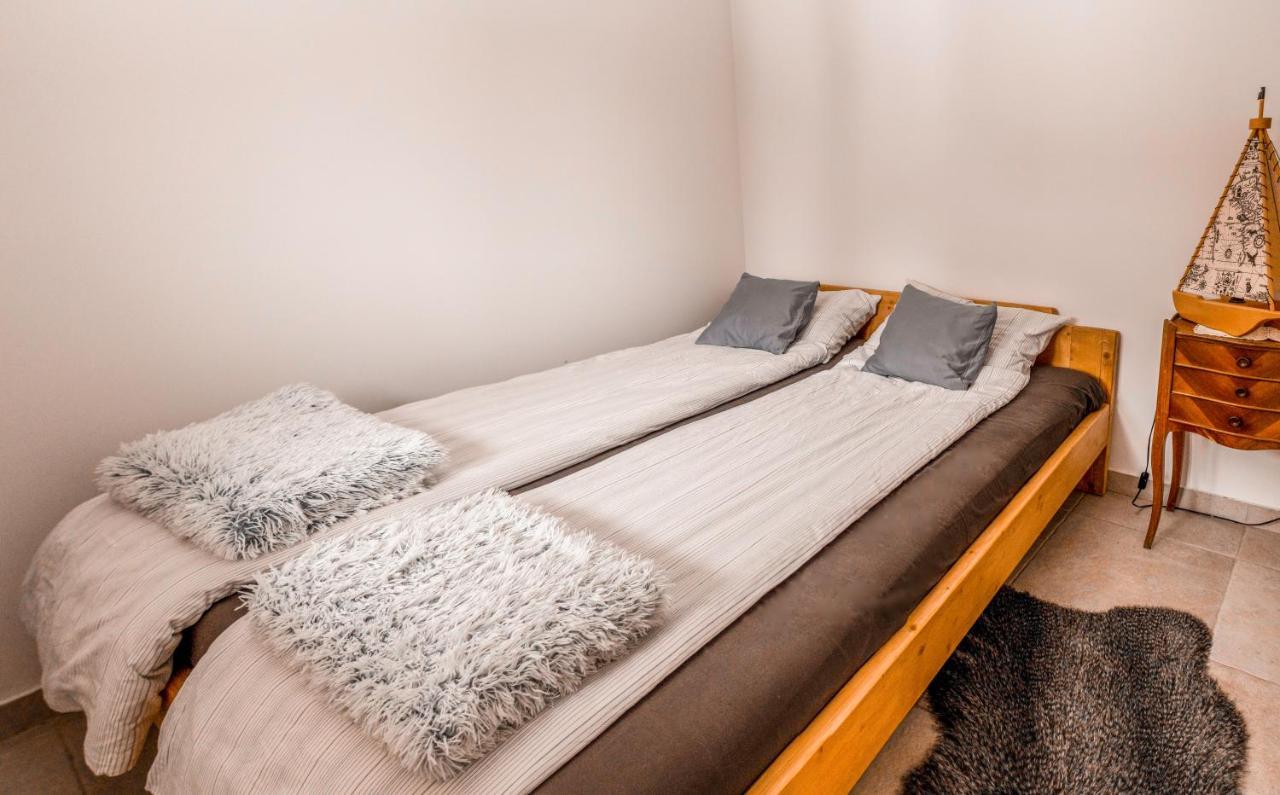 Apartmani Lunija Gornji Milanovac Extérieur photo