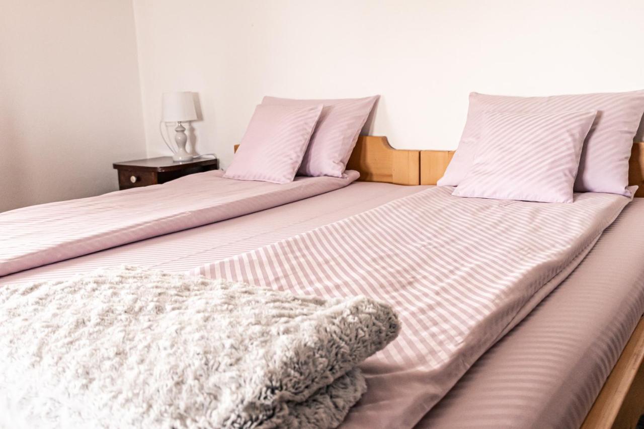 Apartmani Lunija Gornji Milanovac Extérieur photo